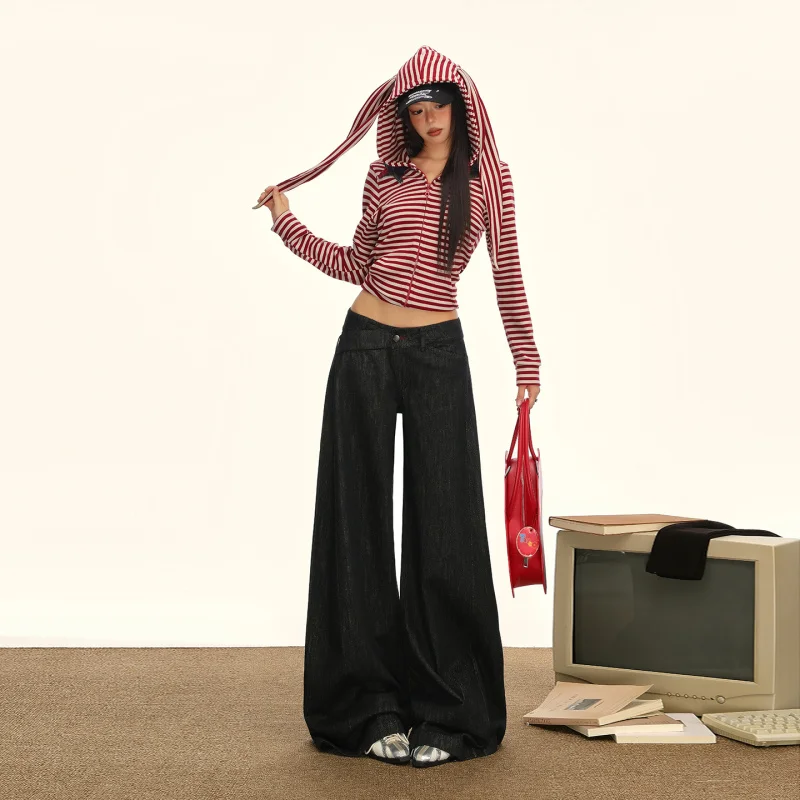 

Red buttonhole low-waist loose fitATextured washed original color denim trousers
