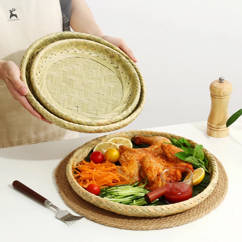 Bandeja de bambú tejida a mano Natural, vajilla creativa, plato de aperitivos tailandés, plato lateral redondo, plato de brocheta Yakitori japonés