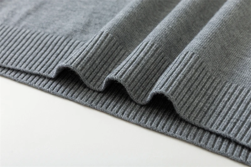 7 Colour Men's Half High Neck Long Sleeved Solid Color Sweater Soft, Warm and Comfortable Top with a Base