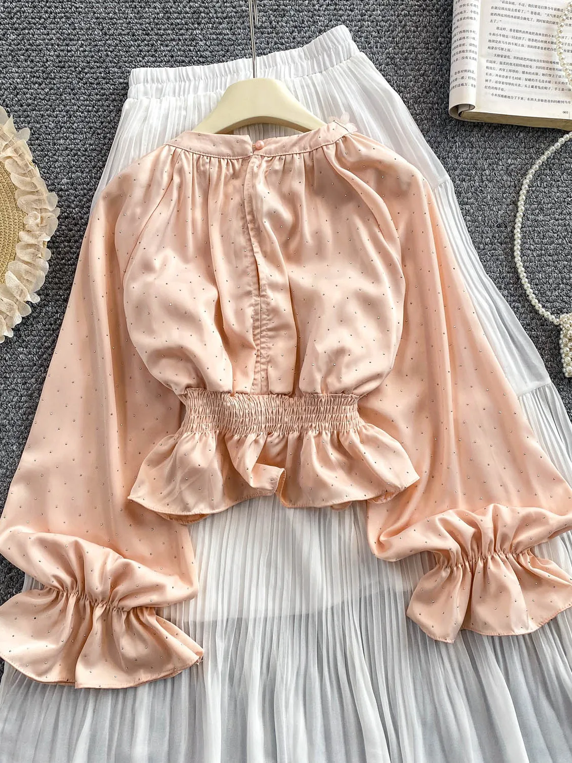 Ele Floral Embellied Bell Sve irt Women's Faion Autumn Trendy Fire Drill Le  Bell Sve Top Luxury Sle