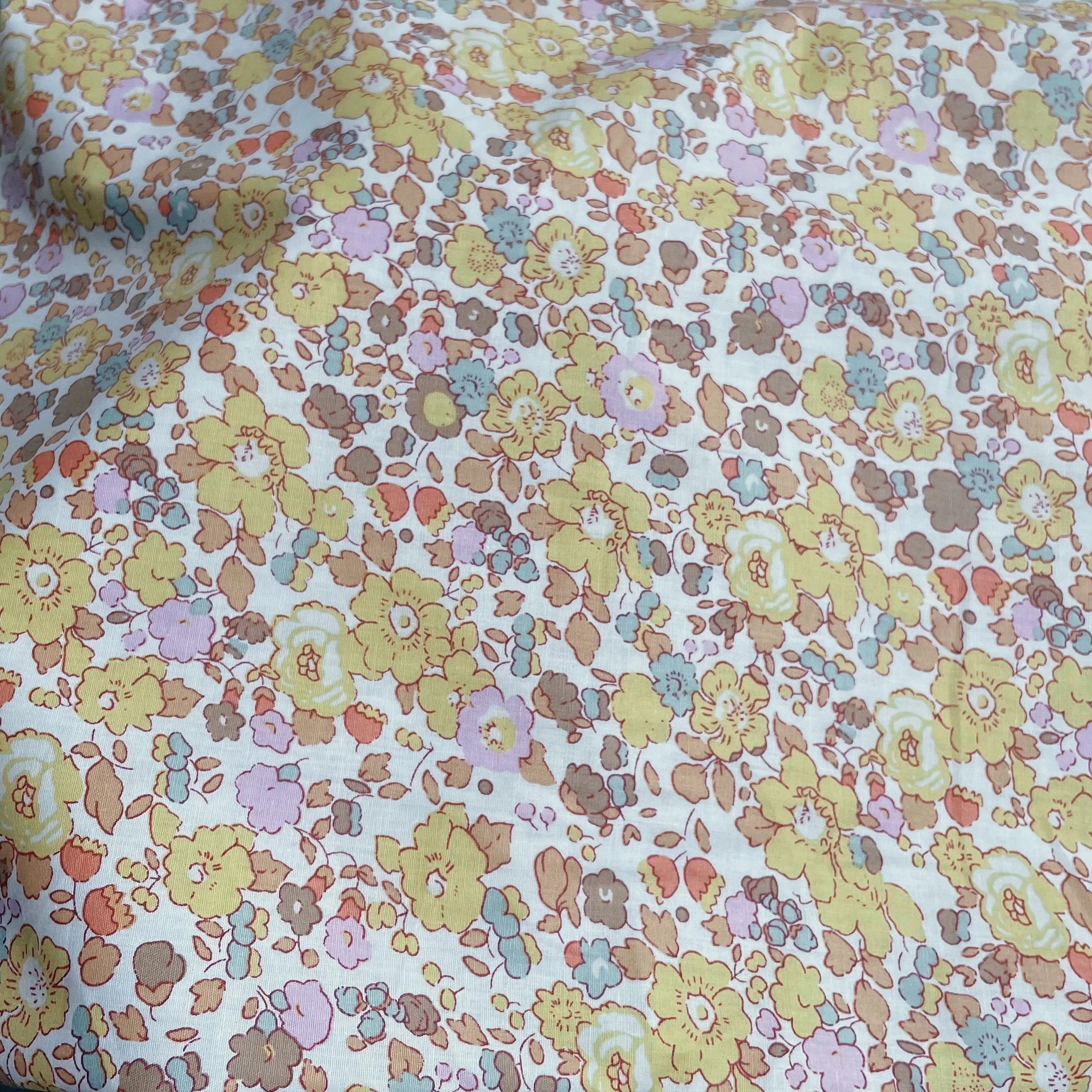 Betsy Light Yellow 100% Cotton Poplin Fabric 40S Like Liberty Digital Printed For Sewing Cloth Dress Skirt Kids Designer Design