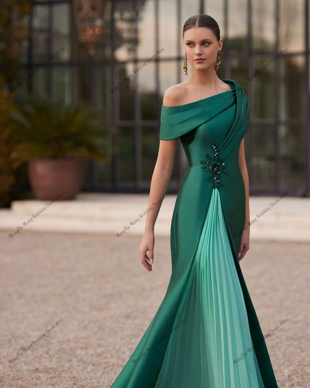Elegant Green One-Shoulder Bride Mother Dress Lace Applique with Slit Evening Dresses Pleats Bride Mother Gowns Customized 2025