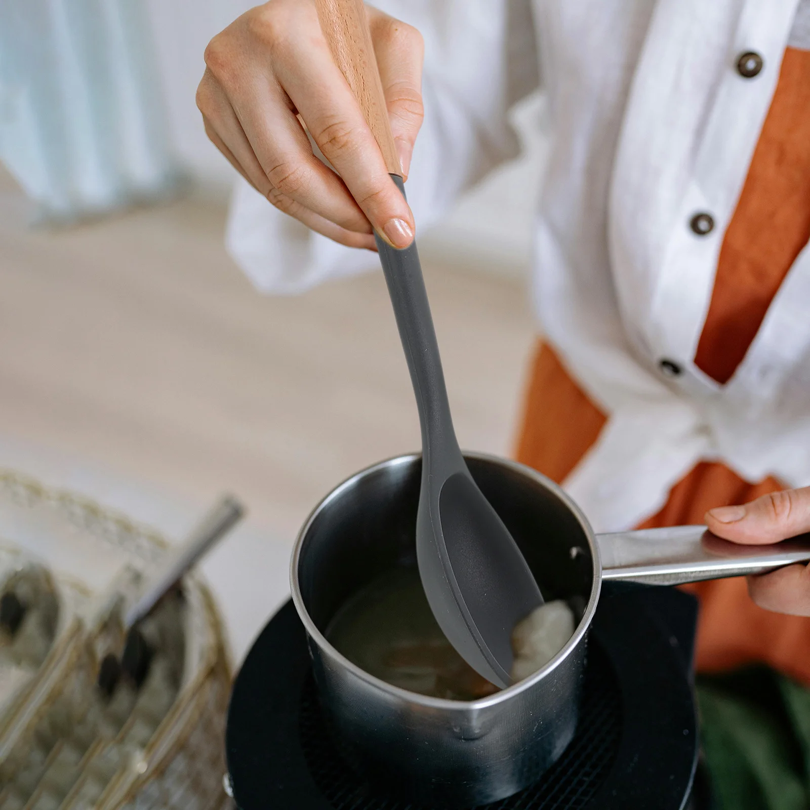 

Silicone Cooking Spoon Wood Handle Nonstick Kitchen Utensil For Stirring Frying Scooping Multi-Function Soup Ladle