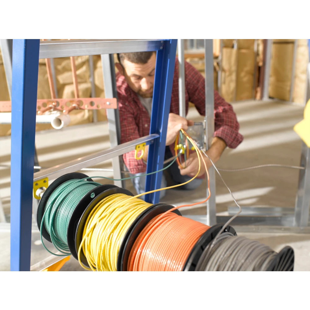 WERNER 6FT TYPE IAA FIBERGLASS ELECTRICIANS JOBSTATION OBEL06