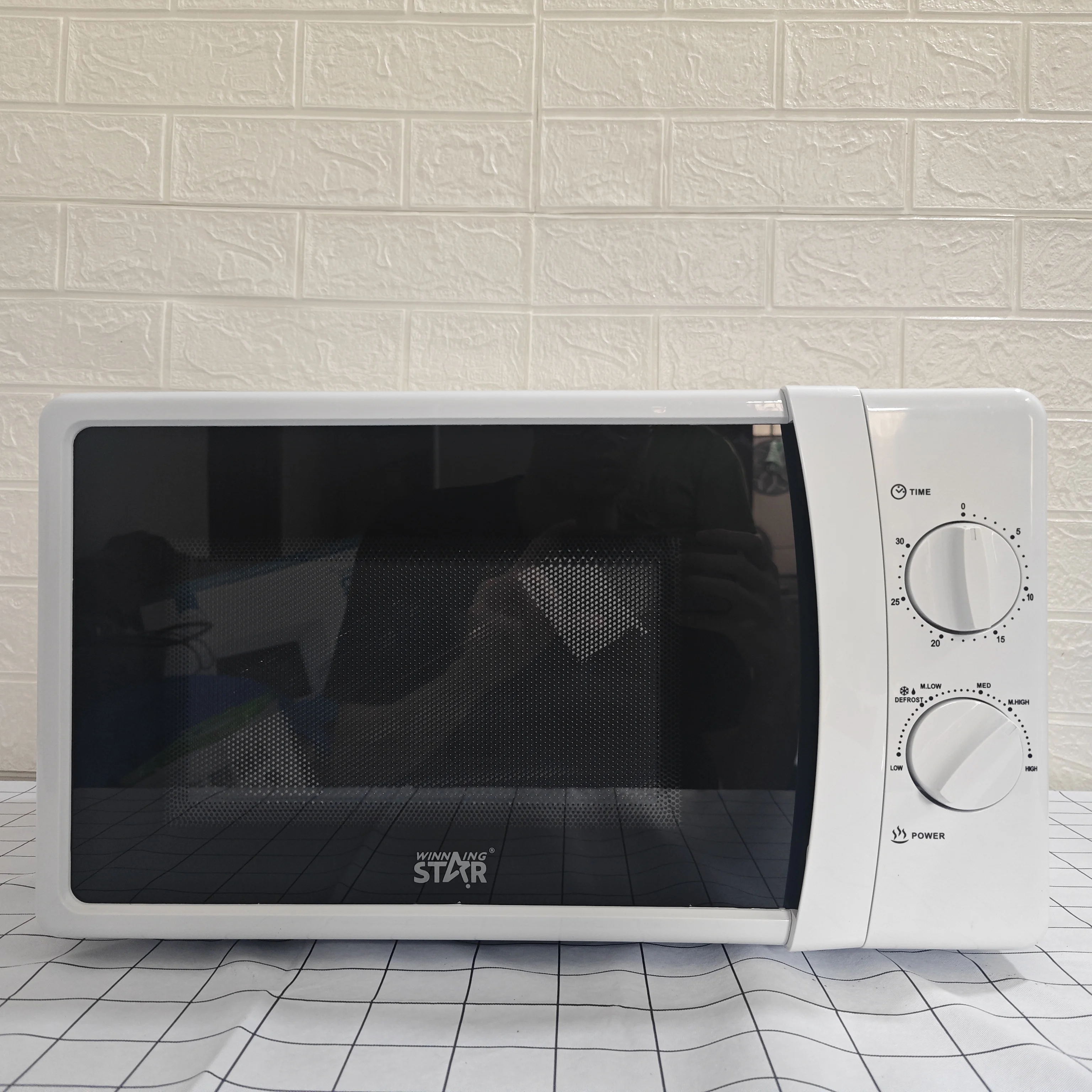 

20L Microwave Capacity Multifunctional Knob Hot Electric Oven Healthy Oven for Kitchen