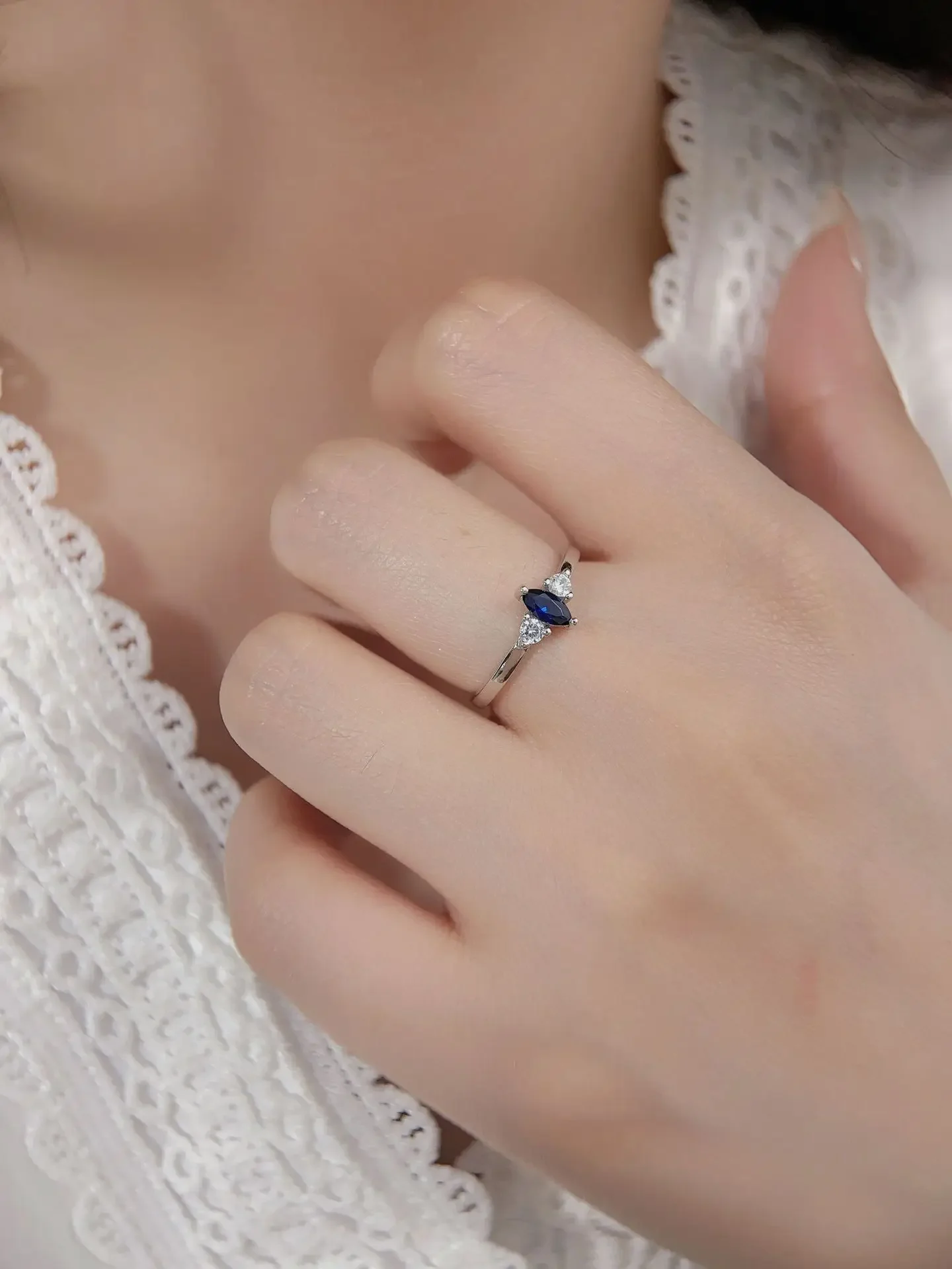 Penjualan terlaris cincin permata biru dalam perak 100% 925 baru untuk wanita dengan gaya mode elegan