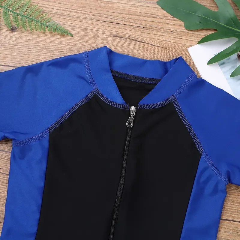 أطفال Legsuit ملابس السباحة طفح الحرس ملابس السباحة الرياضية قصيرة بذلة بحر بنين بنات تصفح السباحة ثوب السباحة