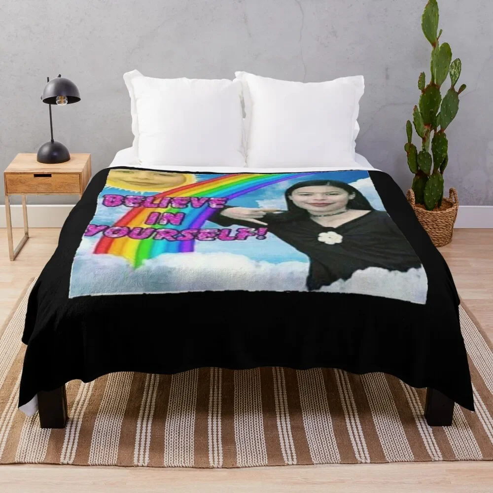 

Miranda Cosgrove Nickelodeon Throw Blanket Anti Shedding Soft Fuzzy Blanket for Home