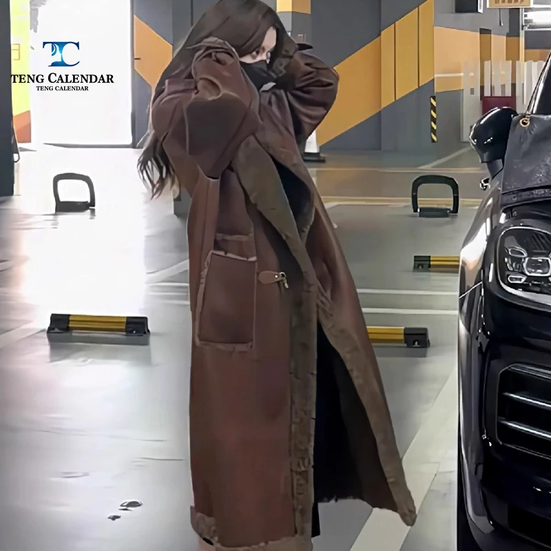 Fur Integrated Suede Lamb Fur Imitation Fur, Retro Medium Long Thick Standing Collar Coat, Women's Autumn and Winter New 2025