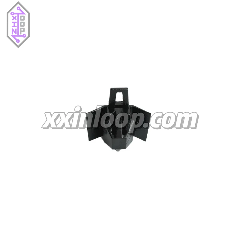 151‐01807 CCSFT 8.0x15.0 مشبك موصل السيارات ثقب بيضاوي تثبيت النايلون PA66 الأسود لأسلاك الكابلات تسخير 15101807 #3