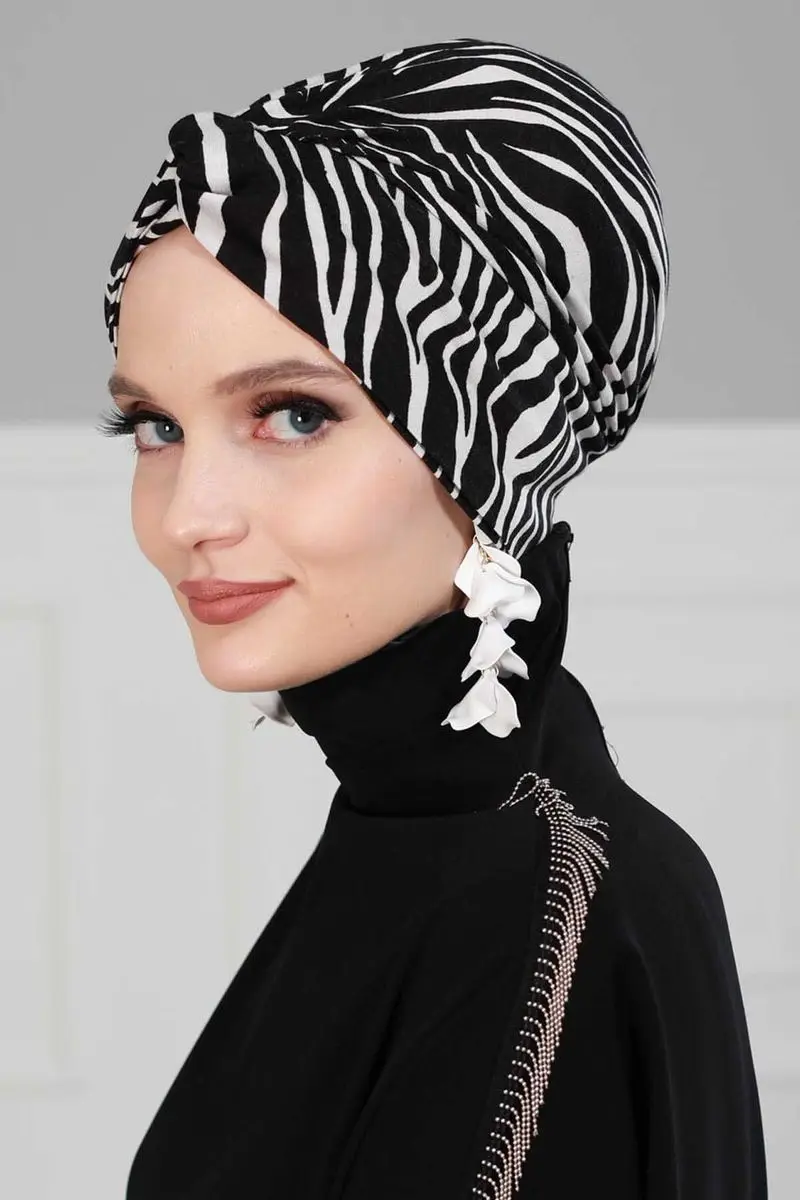 Mihrace Penye Bone Zebra Patroon