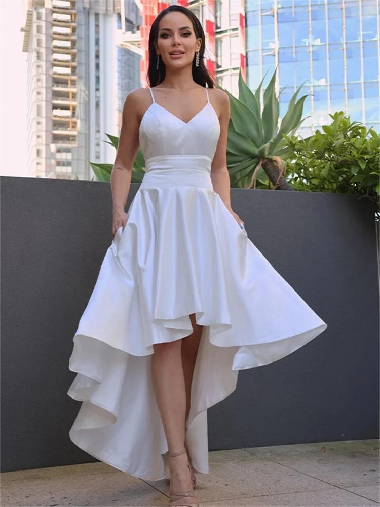 

2025 Sexy Spaghetti Straps Wedding Dress V-Neck Open Back A-Line Sleeveless Satin Princess Bridal Gowns Vestido De Noiva