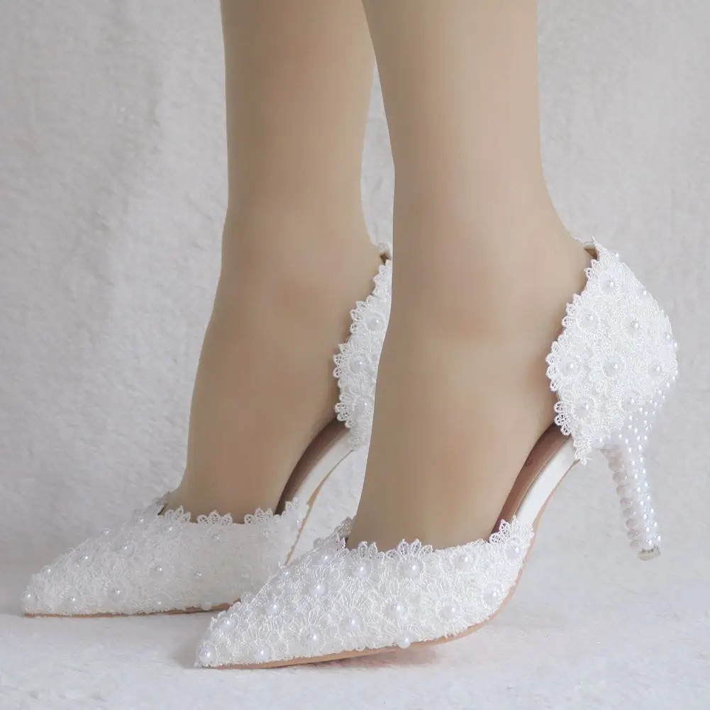

Весенне-летние новые свадебные туфли с острым носком и жемчужным кружевом с цветочным узором, банкетные женские босоножки большого размера на тонком высоком каблуке