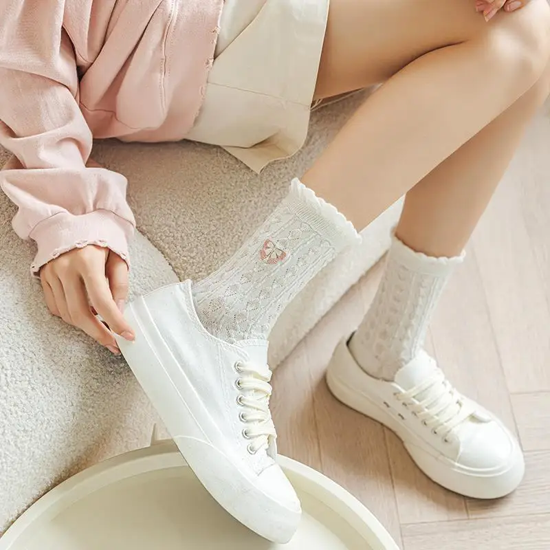 

Women Socks Love pattern Bear Rabbit Smile Face Bowknot Embroidery Kawaii harajuku Female White Lolita Cute Socks Girls Gift