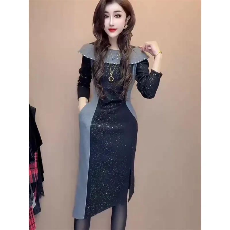 Wiosenno-jesienna modna sukienka damska z kontrastowym kołnierzem, łączona, kontrastowa sukienka do połowy łydki z rozcięciem.