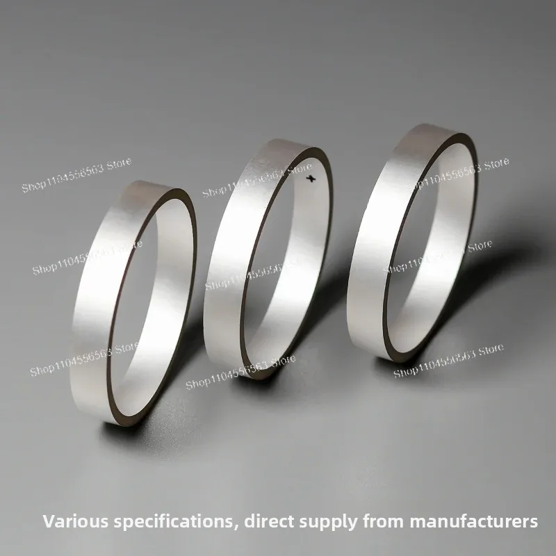 

Пьезоэлектрические керамические компоненты разных типа — трубки, вафли с ультразвуковым преобразователем (PZT) и кольца подводного акустического преобразователя