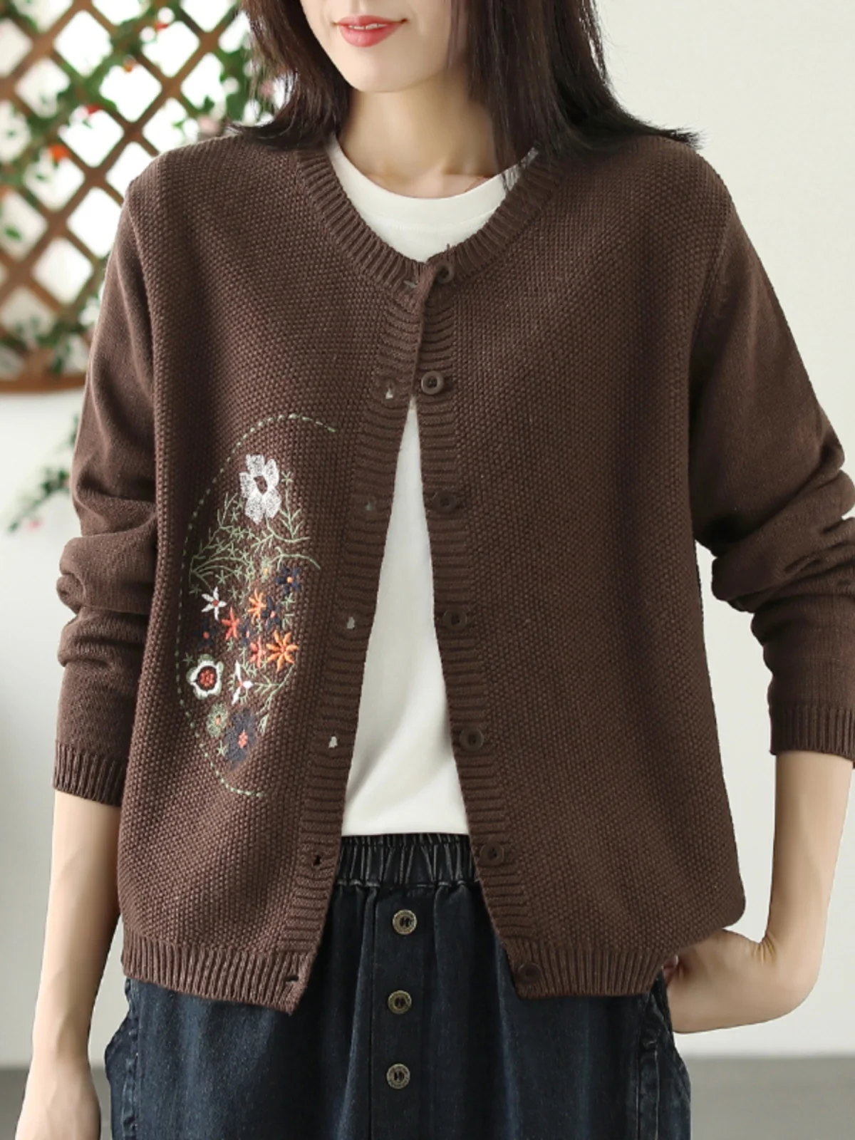 ショートニットカーディガン レディース 綿糸刺繍 ラウンドネック 長袖セータージャケット トレンディ 通勤スタイル アーティスティック ルーズフィット