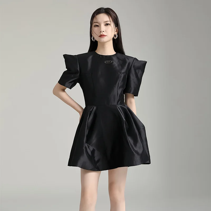 2024 Summer French Tea Break Style Elegant Celebrity Hepburn Style Texture Black Dress Luxury Women's Dress