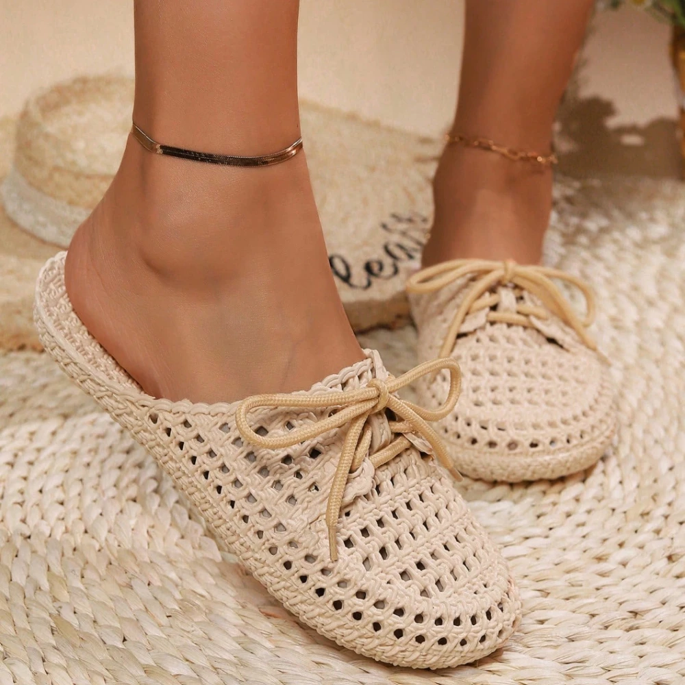 Ladies\' Hollow Summer Ventilated Lace-Up Flat Shoes Summer New Arrival Suitable Beach Shoes