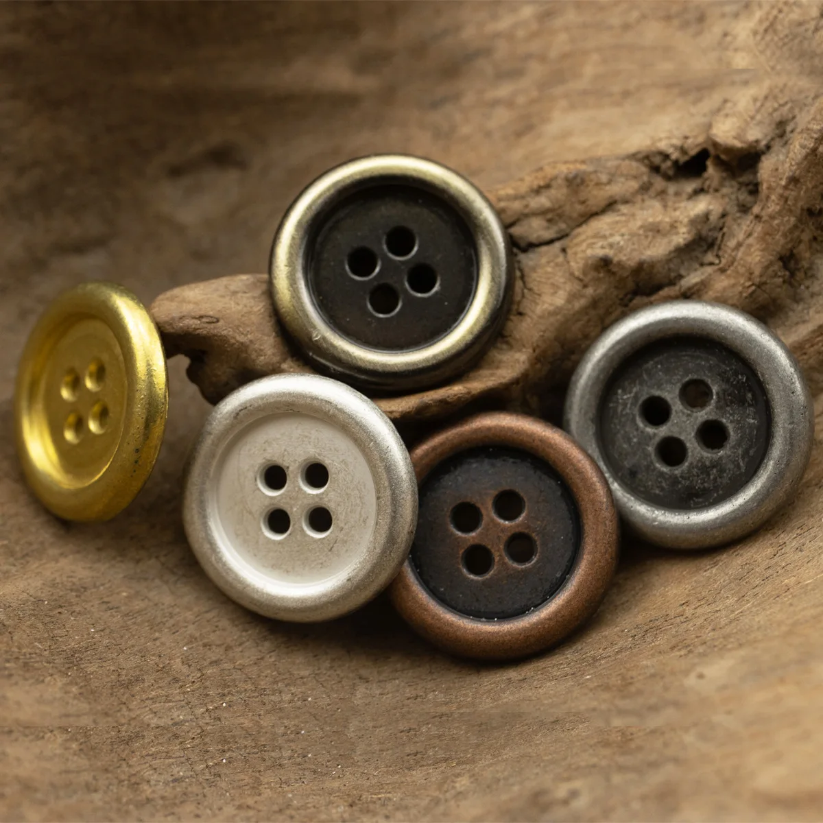 10pcs Antique Metal Buttons High Quality 15mm Round 4-hole Buttons DIY Clothing Sewing Accessories