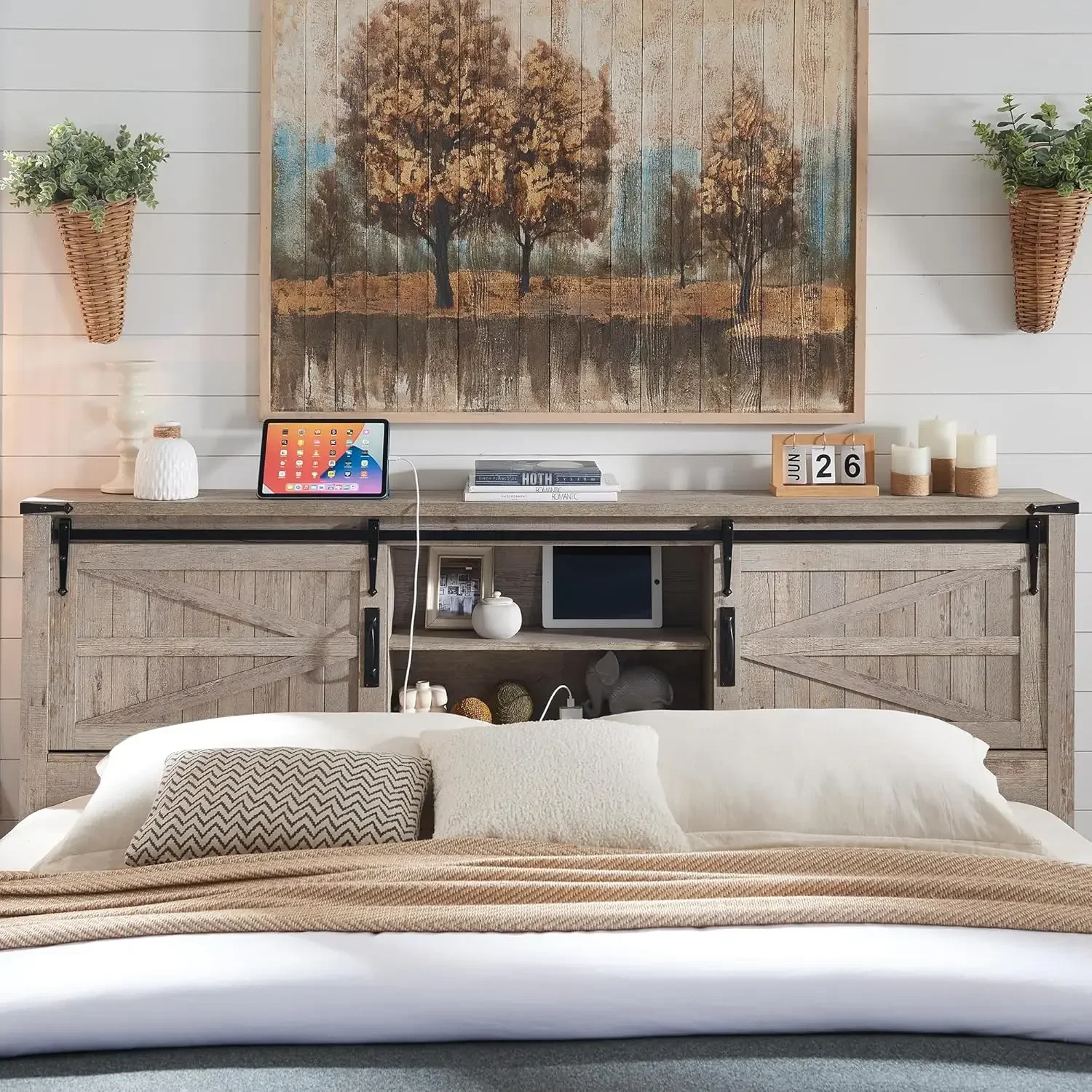 Charging Station, Rustic Wood Platform Bed w/Wood Slats Support, No Box Spring Needed, Light Rustic Oak