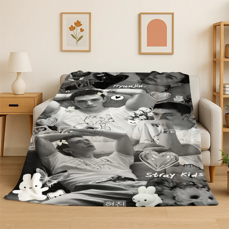 Kpop Hyunjin Stray Kids Music Flannel Blanket Soft Warm Throw Blanket for Bedroom Living Room Bed Travel Camping Picnic Gift