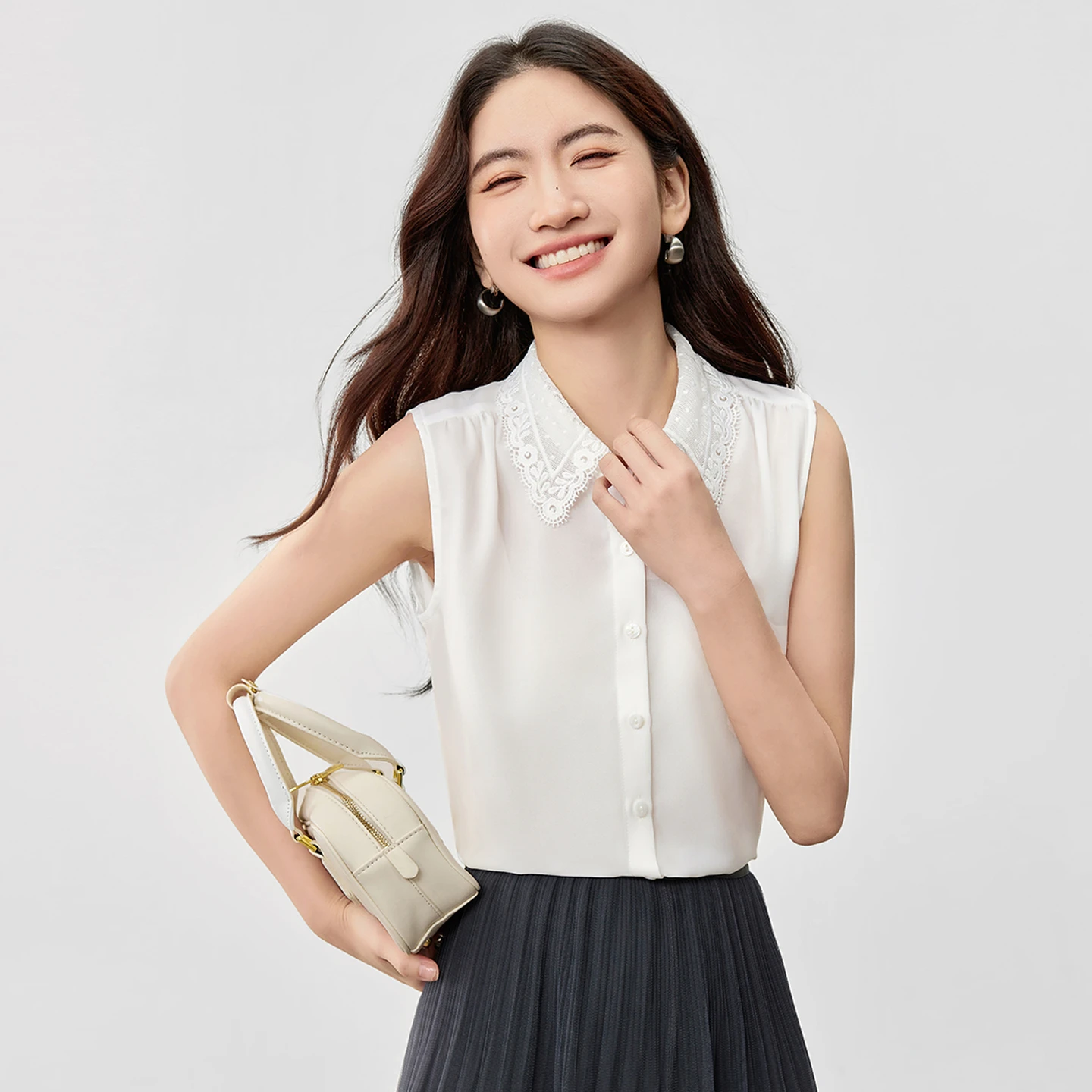 

Женская блузка без рукавов SENTUBILA, весна 2026, новая модная модель с кружевным воротником, однобортная, однотонная, женская одежда 153CA3270X