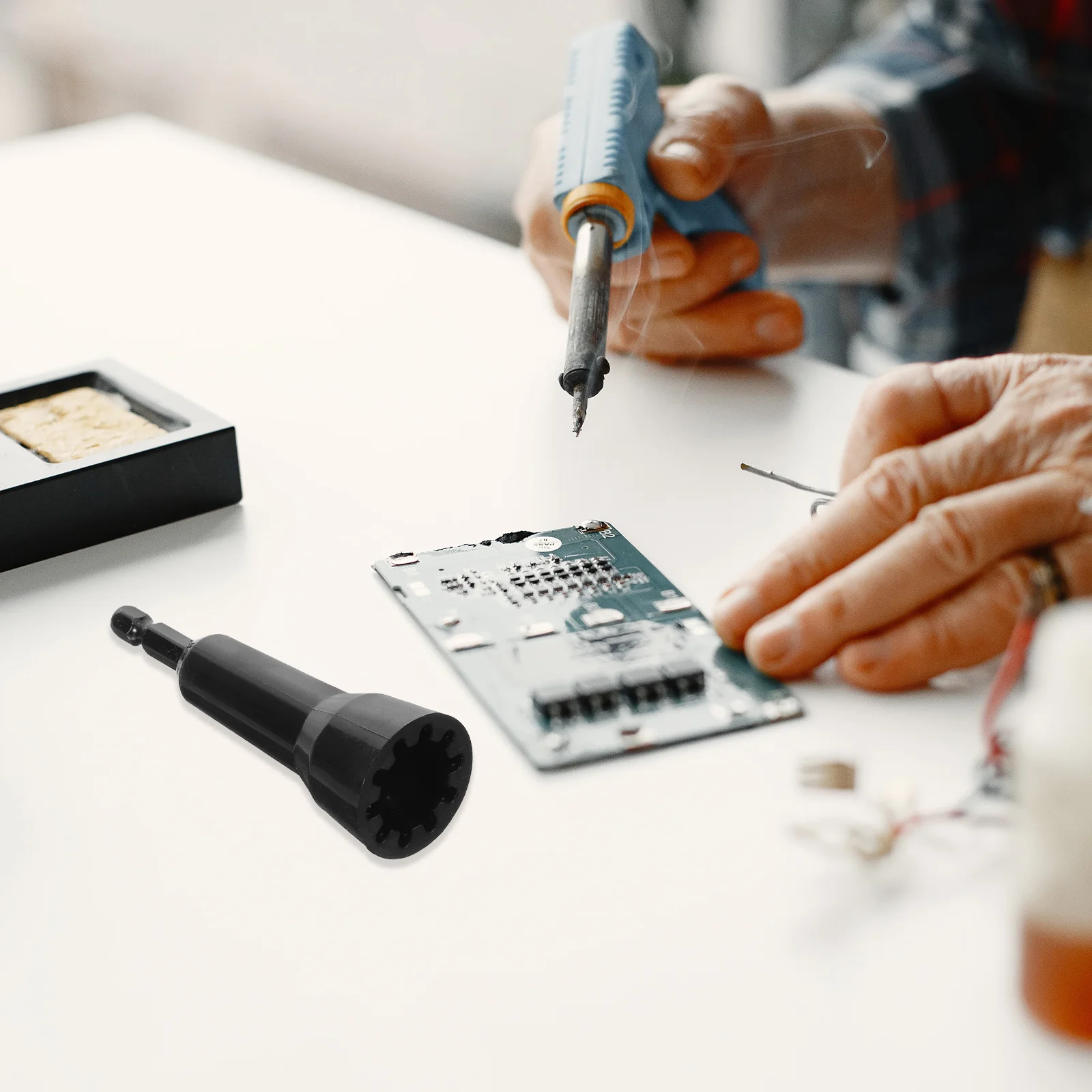 أداة لف الأسلاك أداة تعرية الأسلاك الأوتوماتيكية مع محرك الجوز ودوار مقبس الموصل للتجريد والكهرباء