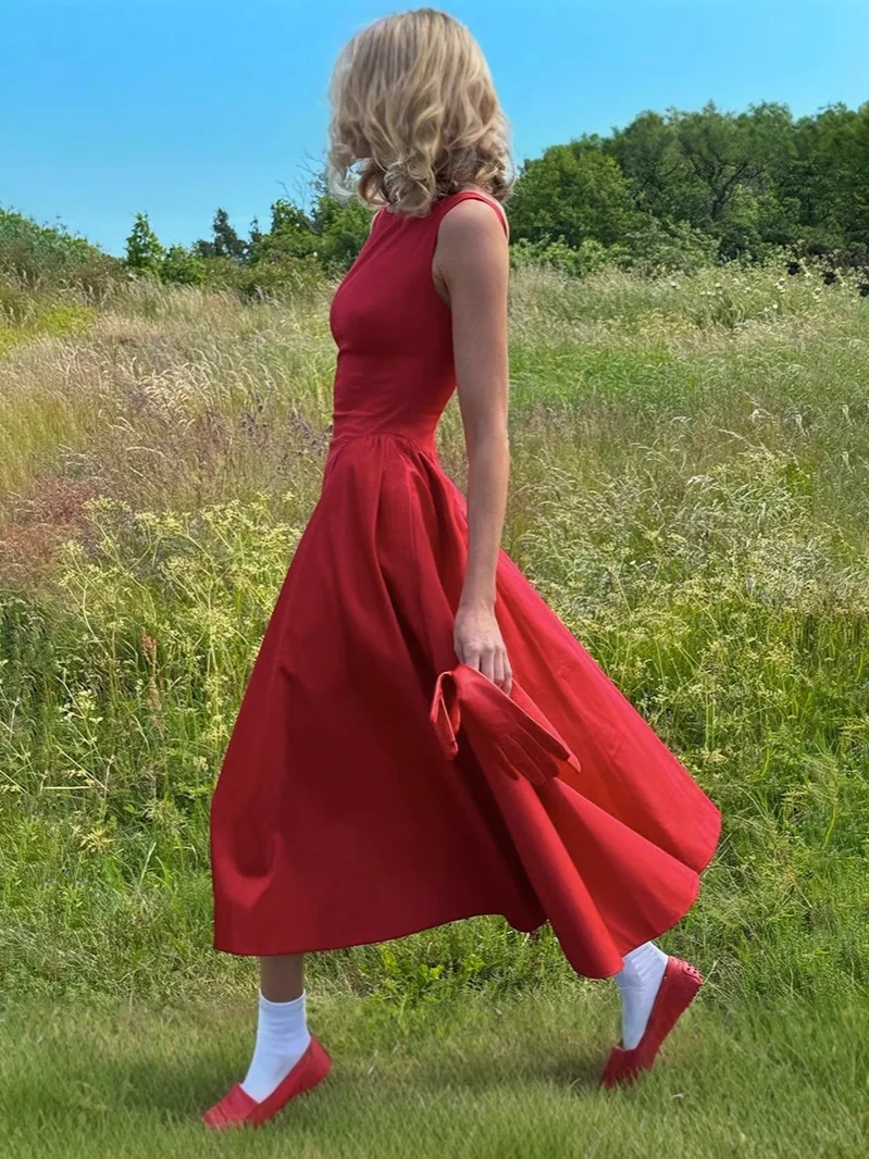 

French Women's Dress Elegant Hepburn Style Solid Color Round Neck Sleeveless High Waisted Loose Hem Dress Urban Evening Dresses