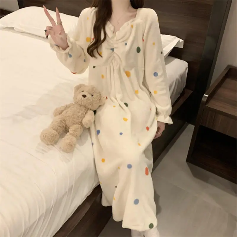

Утолщенное фланелевое платье для сна, женские пижамы, домашняя одежда, пижама для девочек с v-образным вырезом и накладкой на грудь, милая домашняя одежда, осень-зима