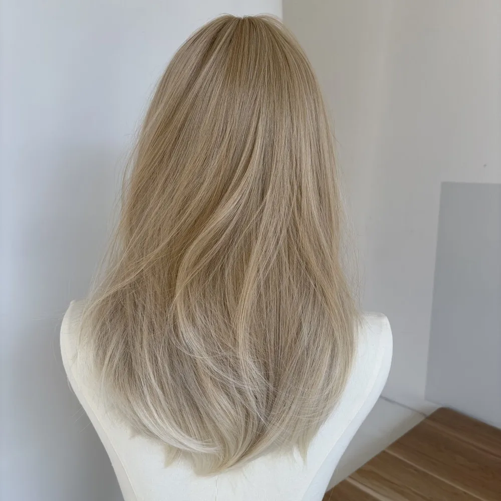 Synthetic Hair Ash blonde Cosplay Party Wig With Fringe Short Straight