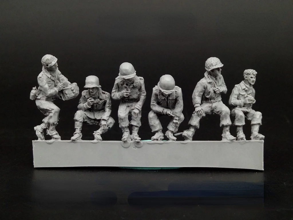 

1/72 Scale Die-casting Resin Figure American Soldiers Resting State Model Assembly Kit Unpainted Free Shipping