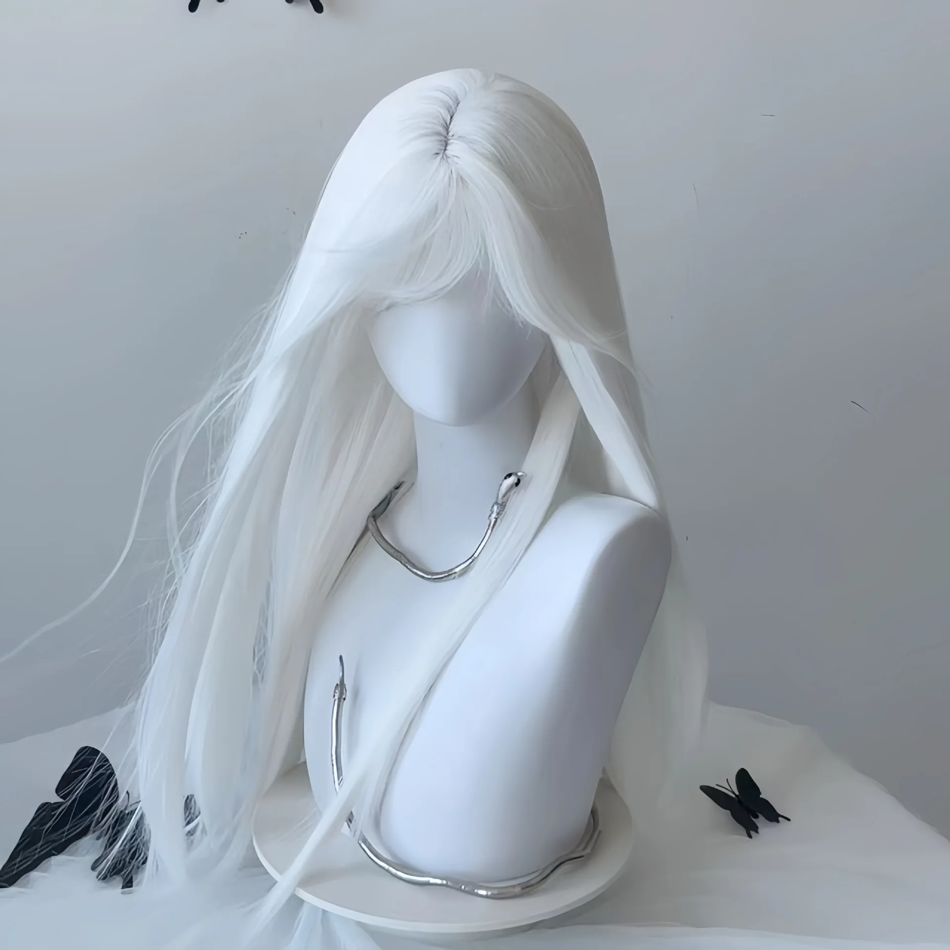 

European and American style wig female pure white Qi bangs long straight hair daily cos party lolita versatile breathable