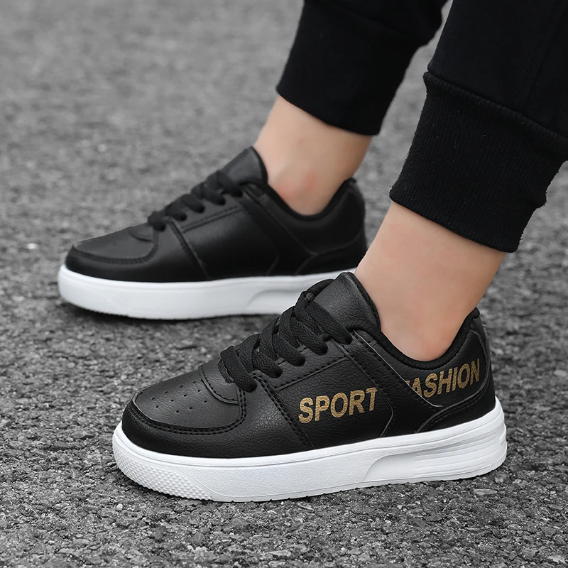 

Women Casual Shoes Skateboard Sneakers Walking Sneakers Comfortable Light Kids Casual Sneakers White and Black 31-42