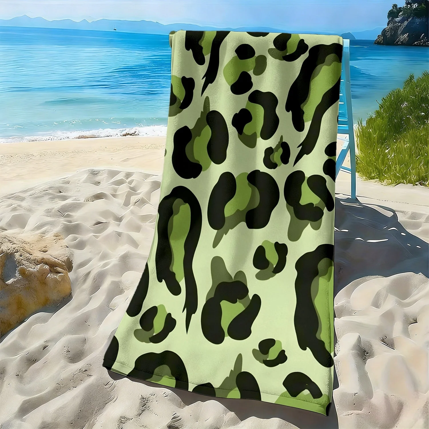 

Camouflage-style irregular patterns polyester microfiber beach towel is highly absorbent suitable for swimming and beach outings