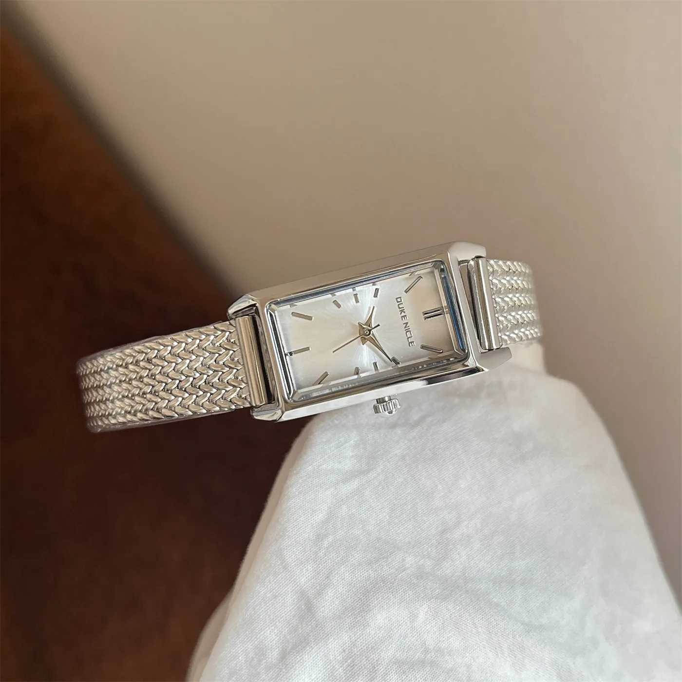 New VintageStyle Square Watch With Wheat Ear Pattern Strap High-End And Elegant Exquisite Women'S WatchTimepiece And Accessories