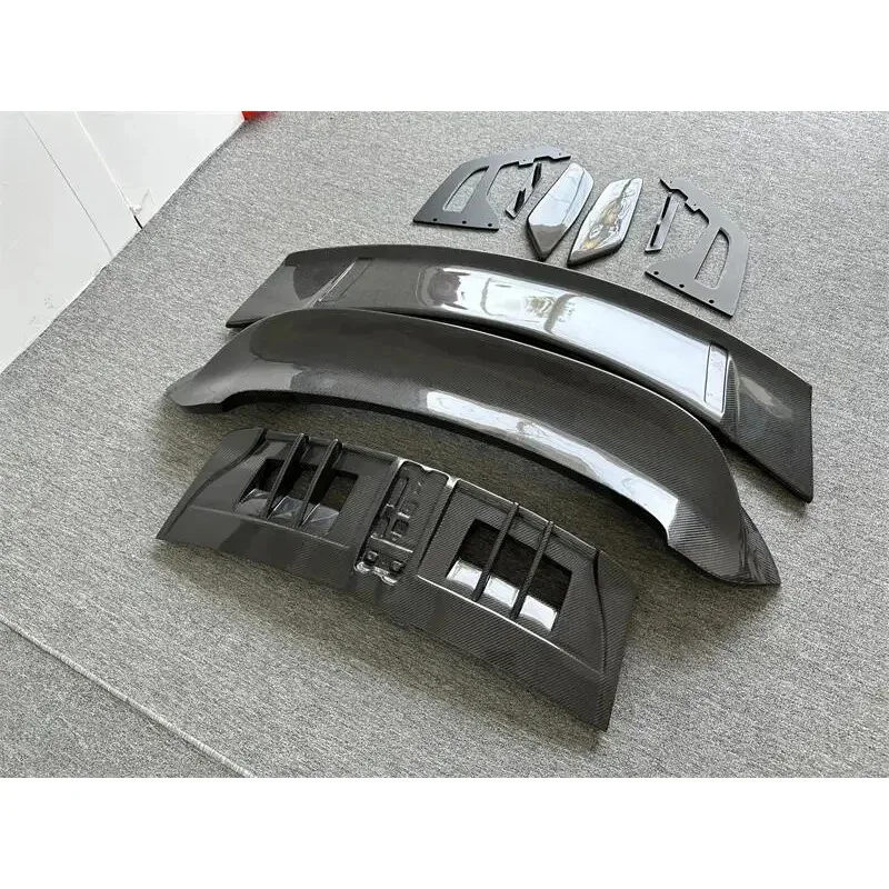 

Hot Selling Item 992 Style Spoiler Carbon Fiber Spoiler Rear Fenders