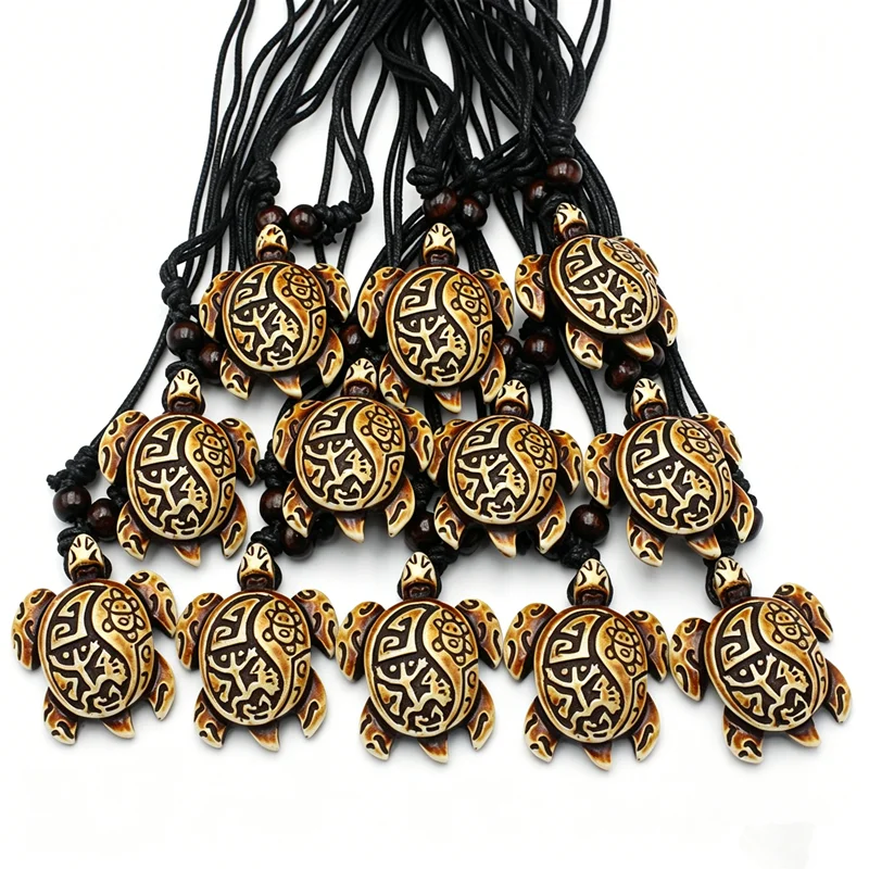 RUEMOY Venta al por mayor, 12 piezas de collares con patrón de rana y tortuga tallada, de resina con imitación de hueso, cuentas de madera, cordón negro, joyería bohemia para uso diario
