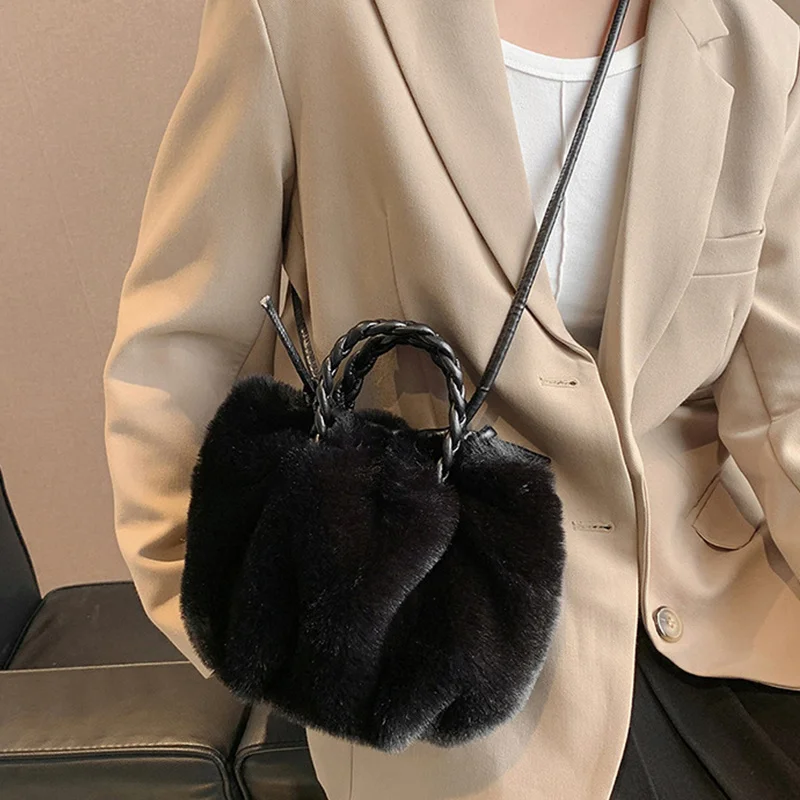 Simple Design Women Soft Plush Shoulder Bags Winter Furry Ladies Clutches Purse Small Handbags Fashion Female Crossbody Bags