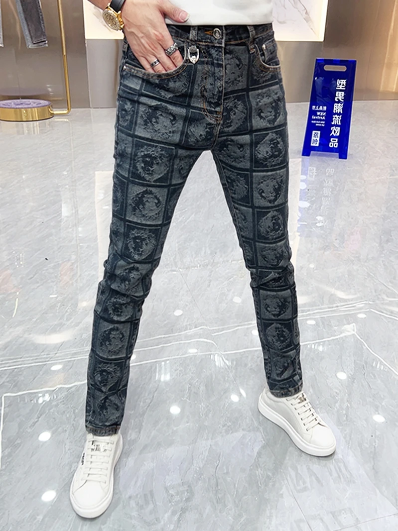 

Trendy Men's Denim Jeans Autumn Fashion Print Elastic Plaid Slim Fit Casual mid Waist Long Pants Youth Style Water Washed