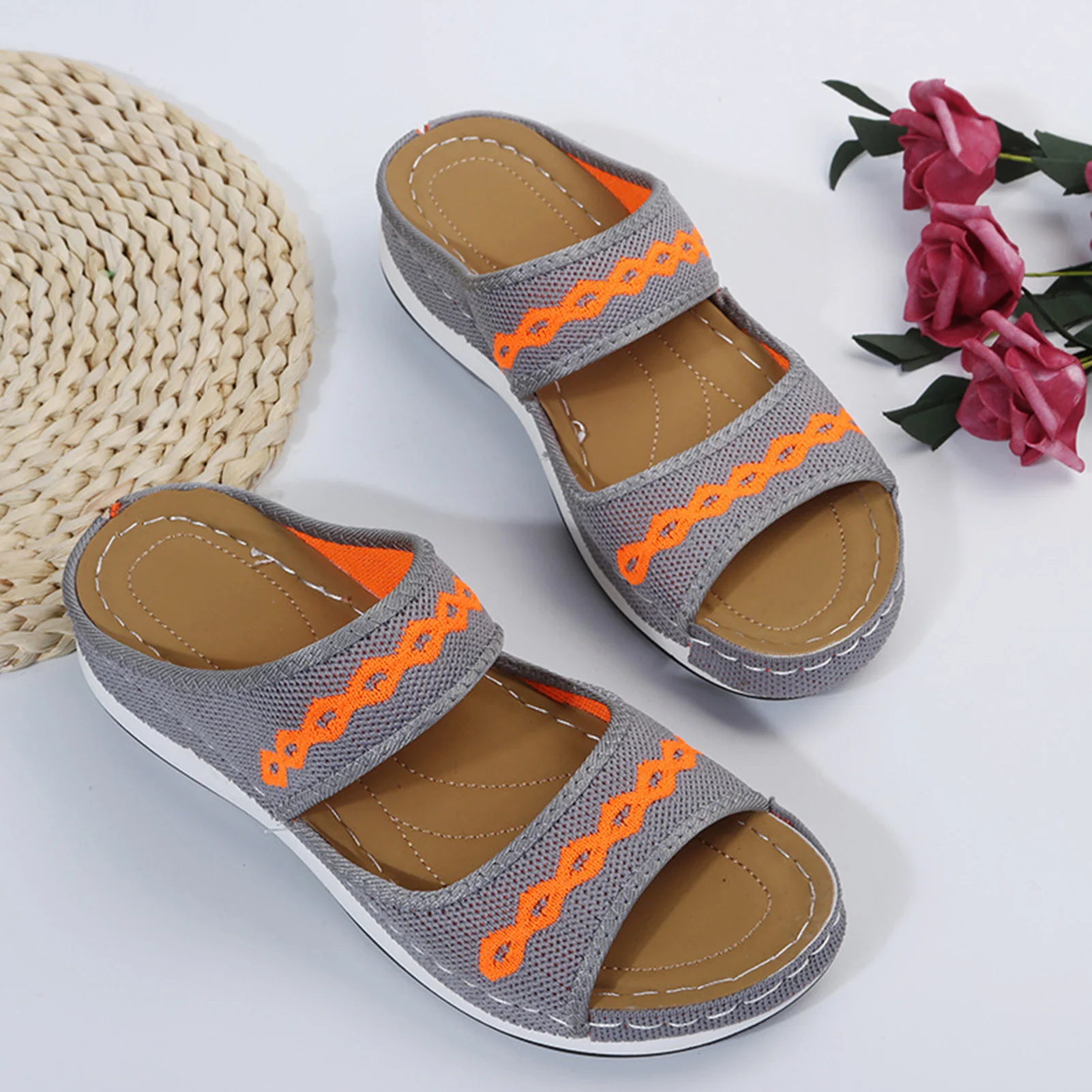 Casual Sandals for Woman with Soft Sole Sweat-proof Sandals for Daily Shopping Dating Walking