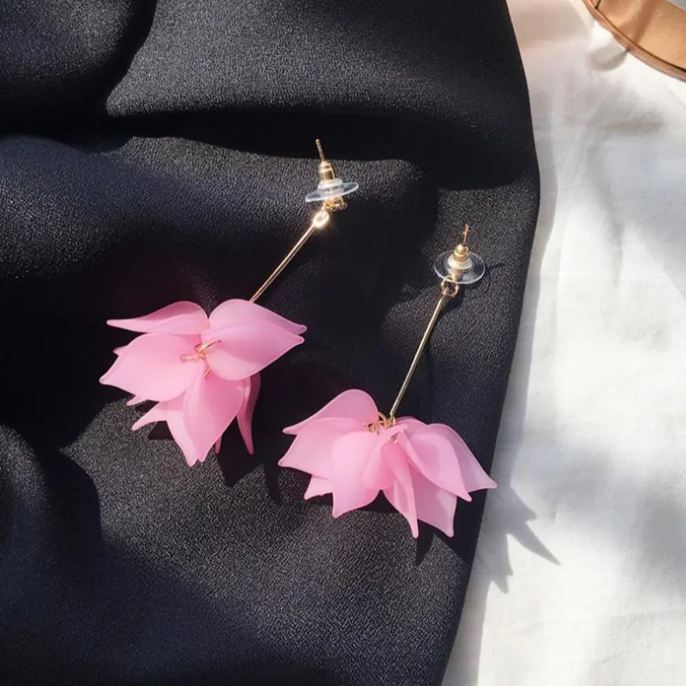 Dangle Earrings for Women 2024 Trending Pink White Acrylic Leaf Flower Drop Earrings Wedding Party Girls Bridesmaid Jewelry