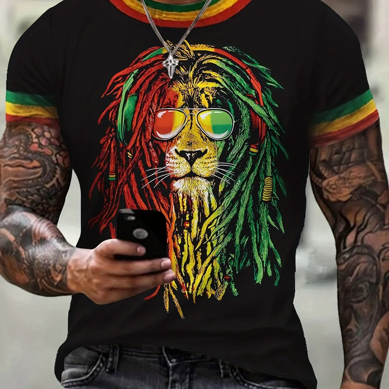 تي شيرت رجالي ذو طباعة جرافيك ثلاثي الأبعاد رائع من Lion and Crown بأكمام قصيرة ورقبة دائرية، صيفي خارجي