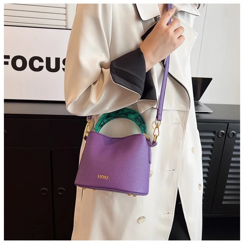 Trendy Designer MINI Bucket Shoulder Crossbody Bags for Women Handbags and Purses 2023 New Fashion Acrylic Handle Messenger Bags