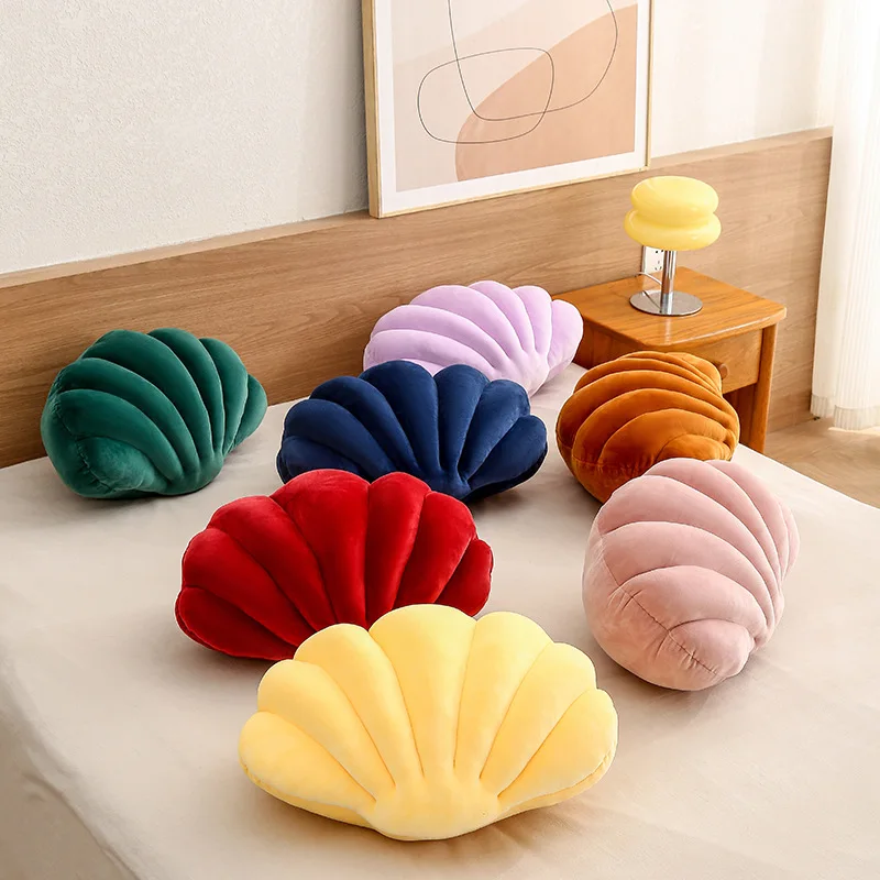 Inyahome 3D Throw Decor Pillows Shell Shaped Accent Throw Pillow Soft Velvet Insert Included Cushion for Couch Bed Living Room