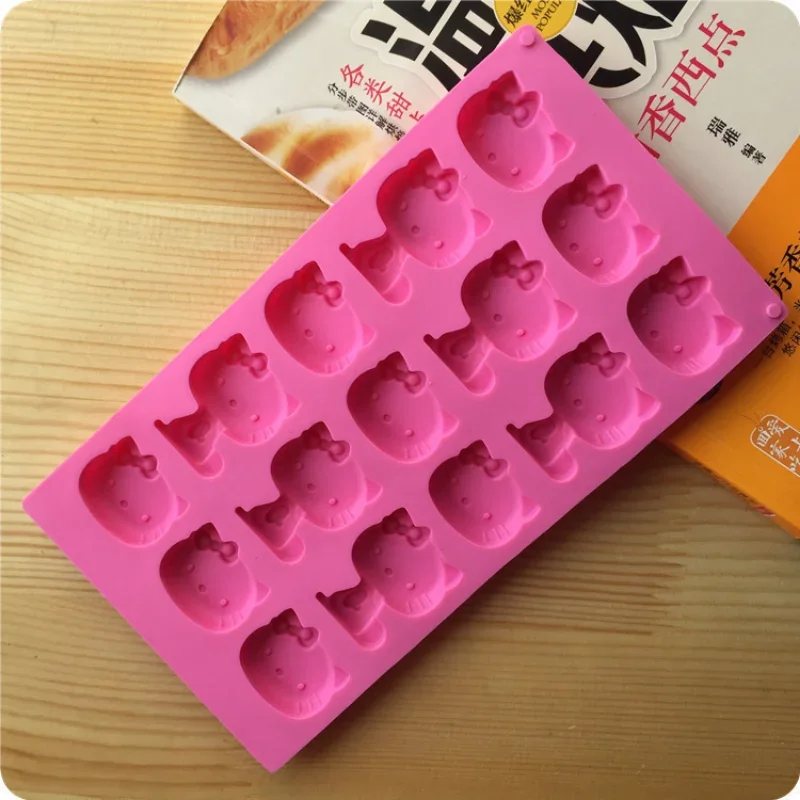 Sanurgente-Moule à gâteau en silicone Hello Kitty, moule à glaçons de dessin animé mignon, outils de cuisson faits à la main pour la cuisine, strass