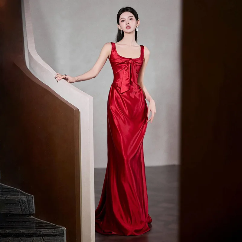 فستان أنيق من الساتان المحمص على الطراز الفرنسي فستان صباحي بورجوندي للنساء فستان خطوبة العروس وحزام فستان سهرة لحفلات الزفاف