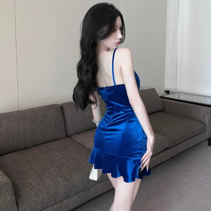فستان بحمالات مخملية مجوفة بدون حمالات لخريف جديد نمط ملهى ليلي أساسي بحواف مكشكشة فستان أزرق ملكي فساتين قصيرة مثيرة #3