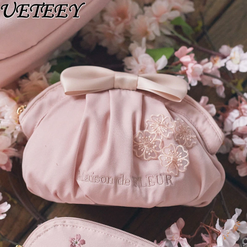 Japanese Sweet and Cute Girls Embroidered Lace Pink Travel Cosmetic Bag Portable Makeup Case Clutch Bags Purse for Women