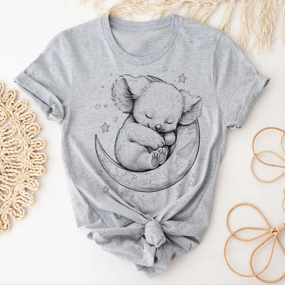 كوالا التي شيرت المرأة الصيف الهزلي اليابانية الأعلى الإناث اليابانية مضحك مصمم الملابس الجرافيك تي شيرت أزياء الصيف الشارع الشهير